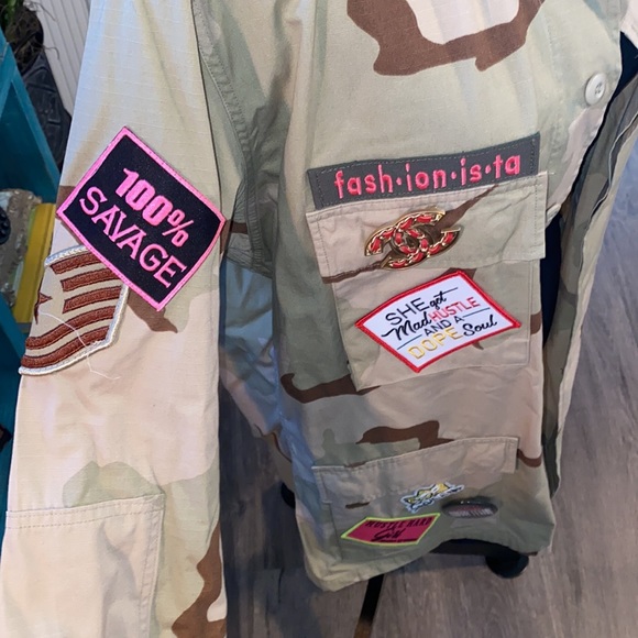 A whole vibe 👑 - Picture 5 of 9